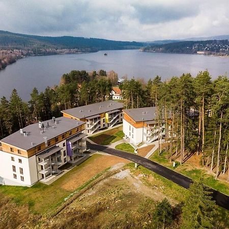 Lipnoport Lakeside Apartment リプノ・ナト・ヴルタヴォウ エクステリア 写真